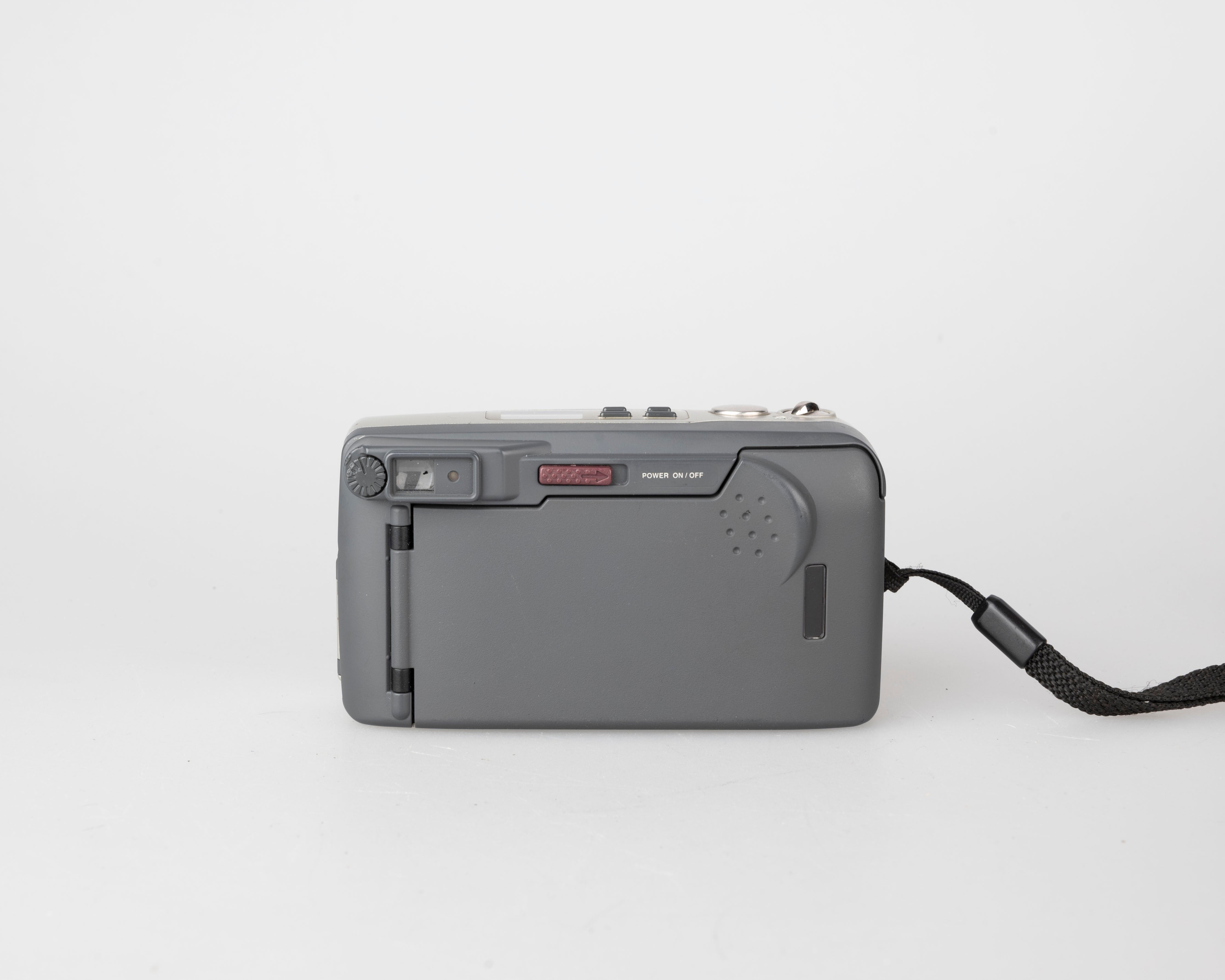 Olympus Superzoom 160G 35mm camera w/ case (serial 5023593) – New