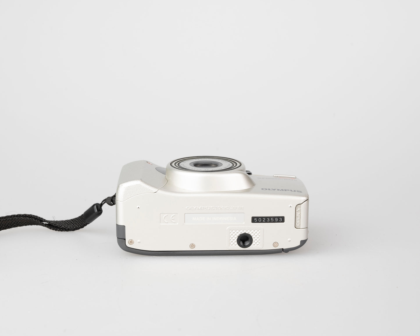 Appareil photo Olympus Superzoom 160G 35 mm avec étui (série 5023593)