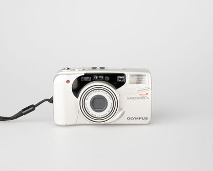 Appareil photo Olympus Superzoom 160G 35 mm avec étui (série 5023593)