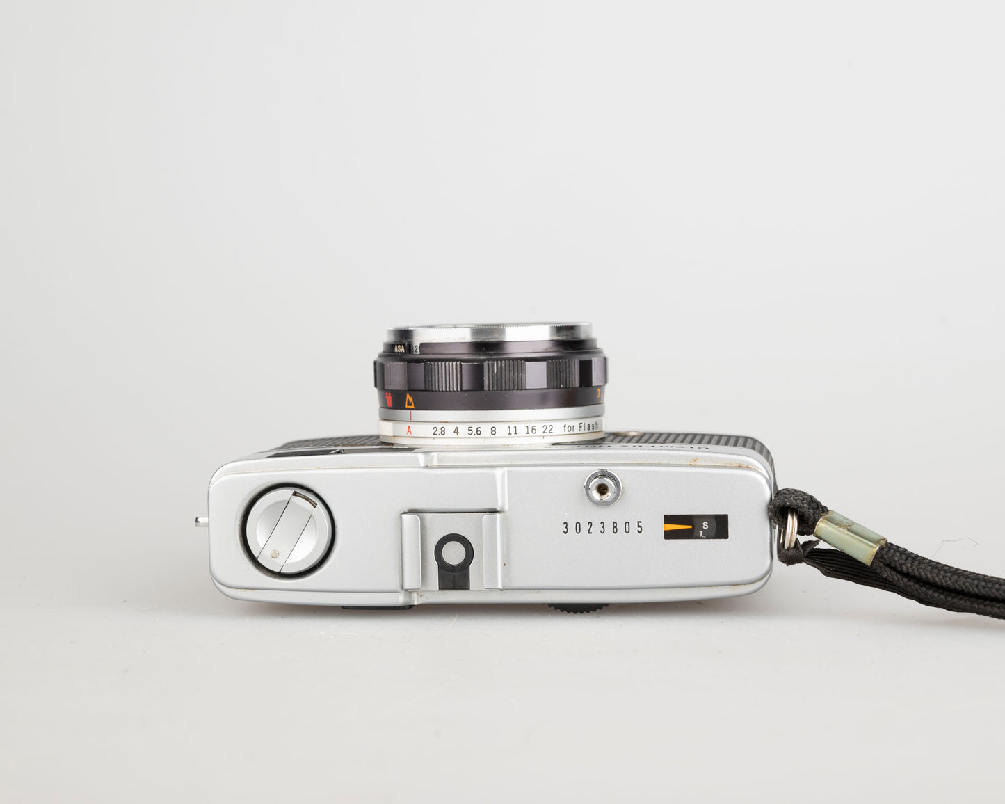 Olympus Trip 35 35mm camera (serial 3023805)