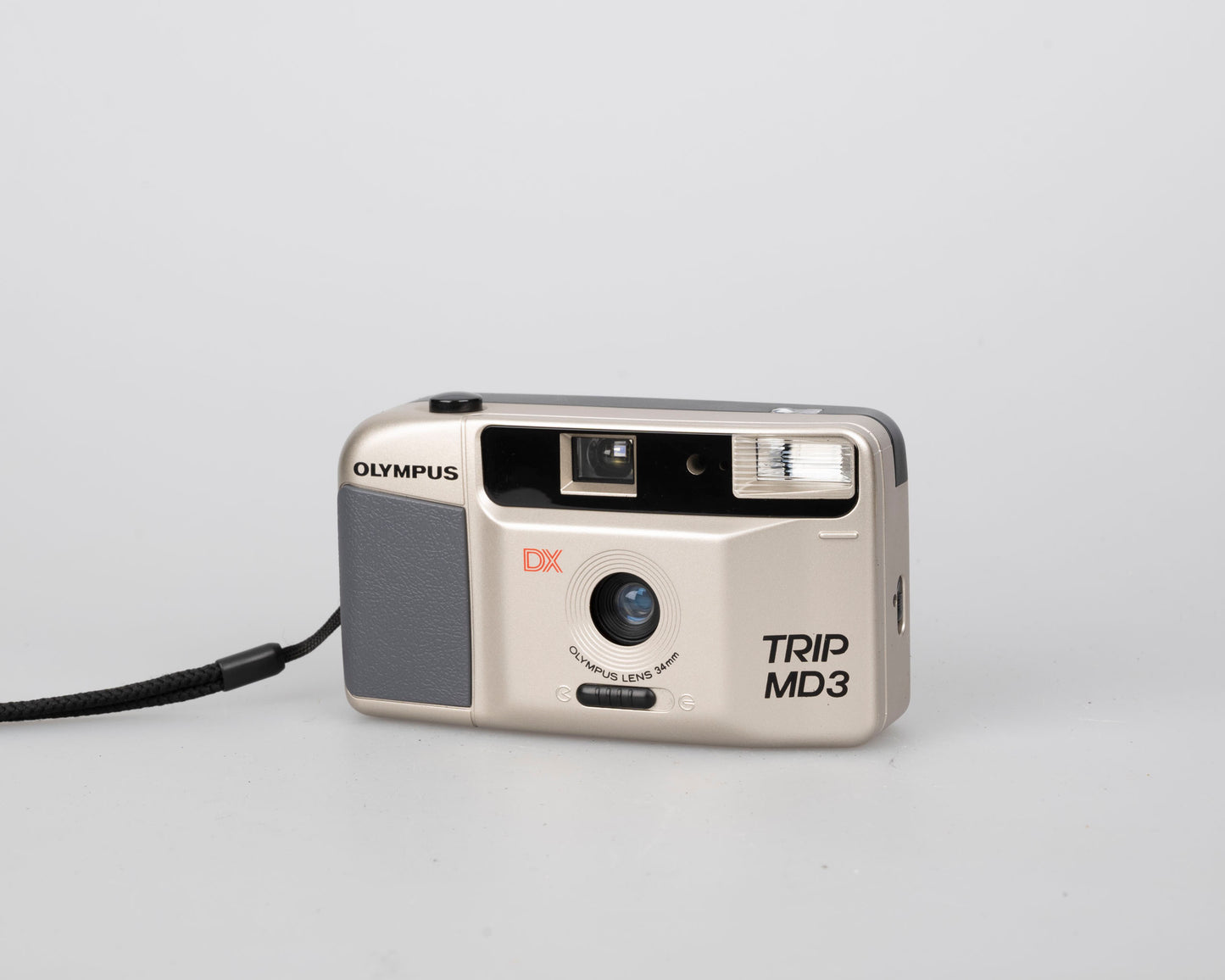 Olympus Trip MD3 35mm camera w/case (serial 07009713)