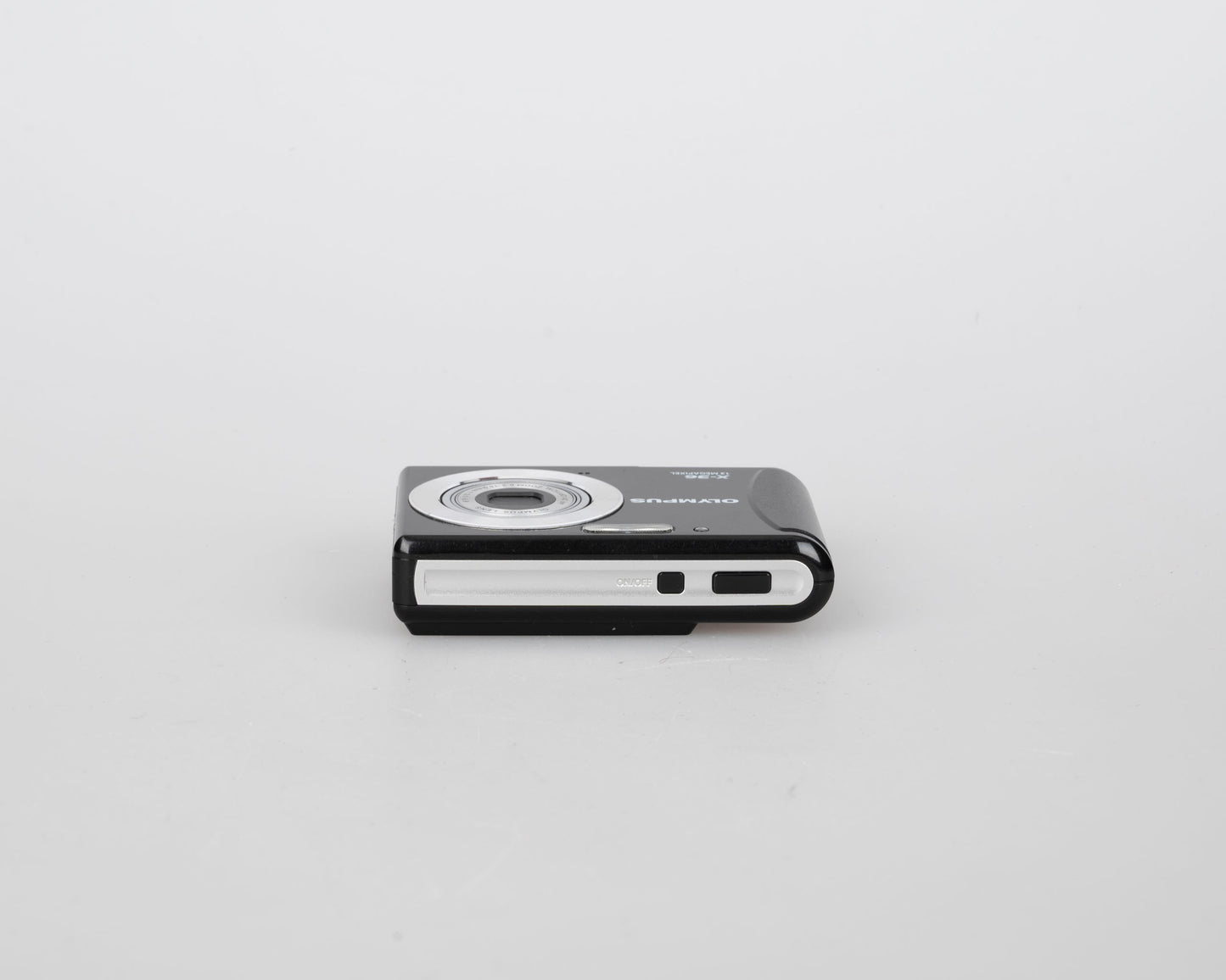Appareil photo numérique à capteur CCD Olympus X-36 12MP avec chargeur + batterie + carte SD 4 Go