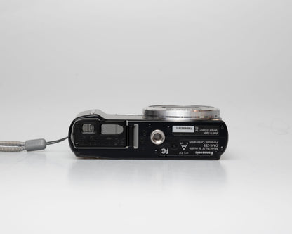 Appareil photo numérique Panasonic Lumix DMC-ZS5 avec chargeur + batterie + etc.