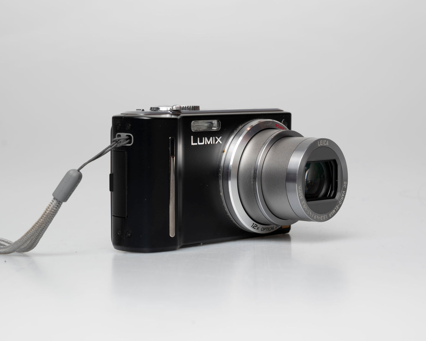 Appareil photo numérique Panasonic Lumix DMC-ZS5 avec chargeur + batterie + etc.