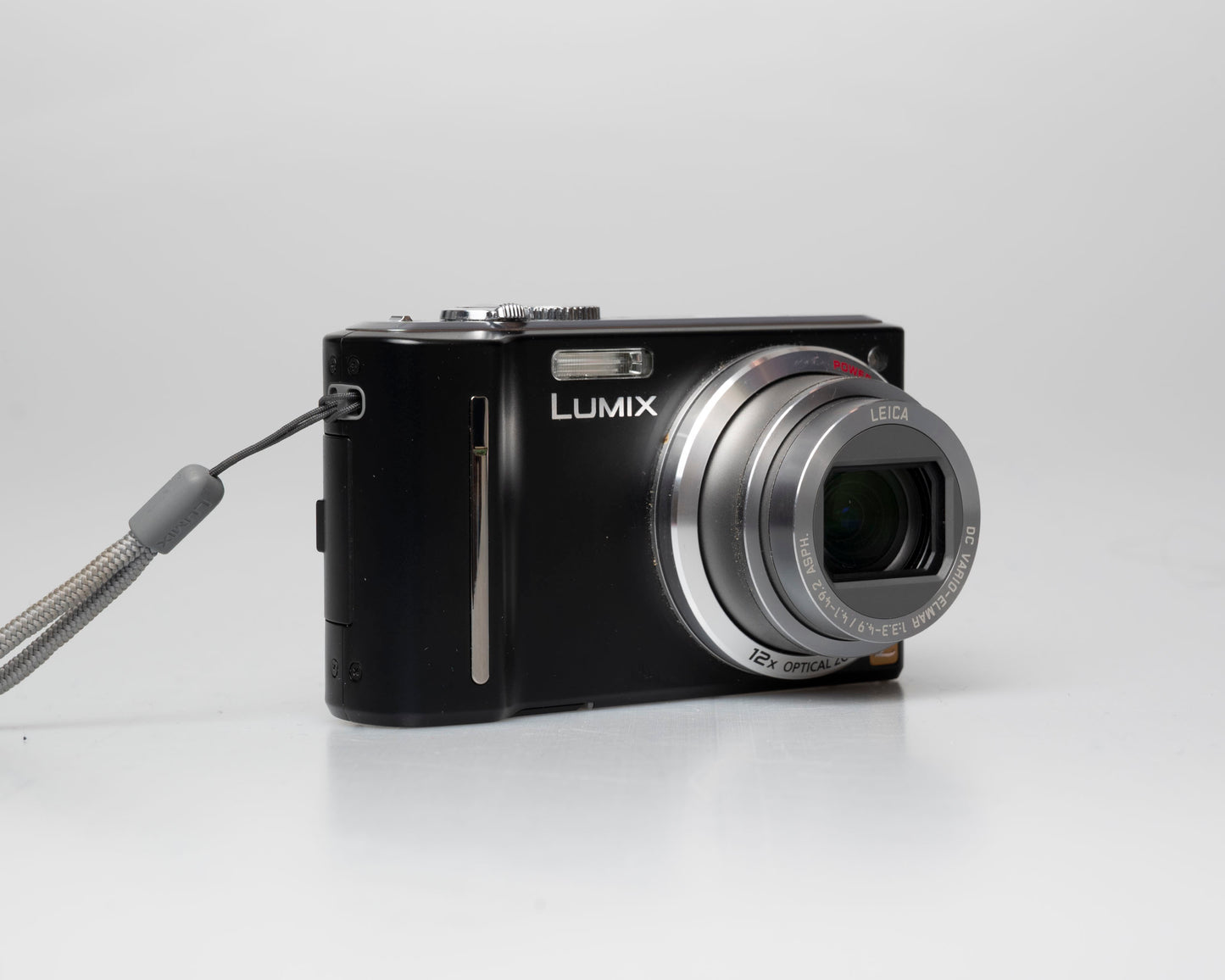 Appareil photo numérique Panasonic Lumix DMC-ZS5 avec chargeur + batterie + etc.