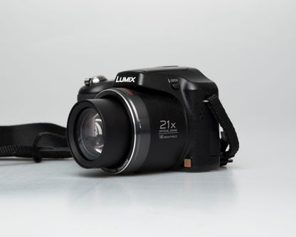 Panasonic Lumix DMC-LZ20 16MP digicam w/ 8GB SD card + original box (serial UN2HA011171)