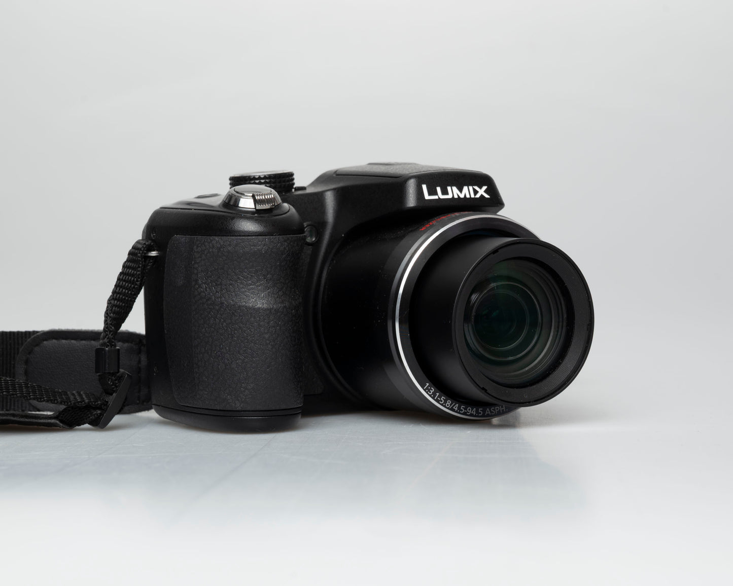 Panasonic Lumix DMC-LZ20 16MP digicam w/ 8GB SD card + original box (serial UN2HA011171)