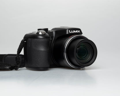 Panasonic Lumix DMC-LZ20 16MP digicam w/ 8GB SD card + original box (serial UN2HA011171)