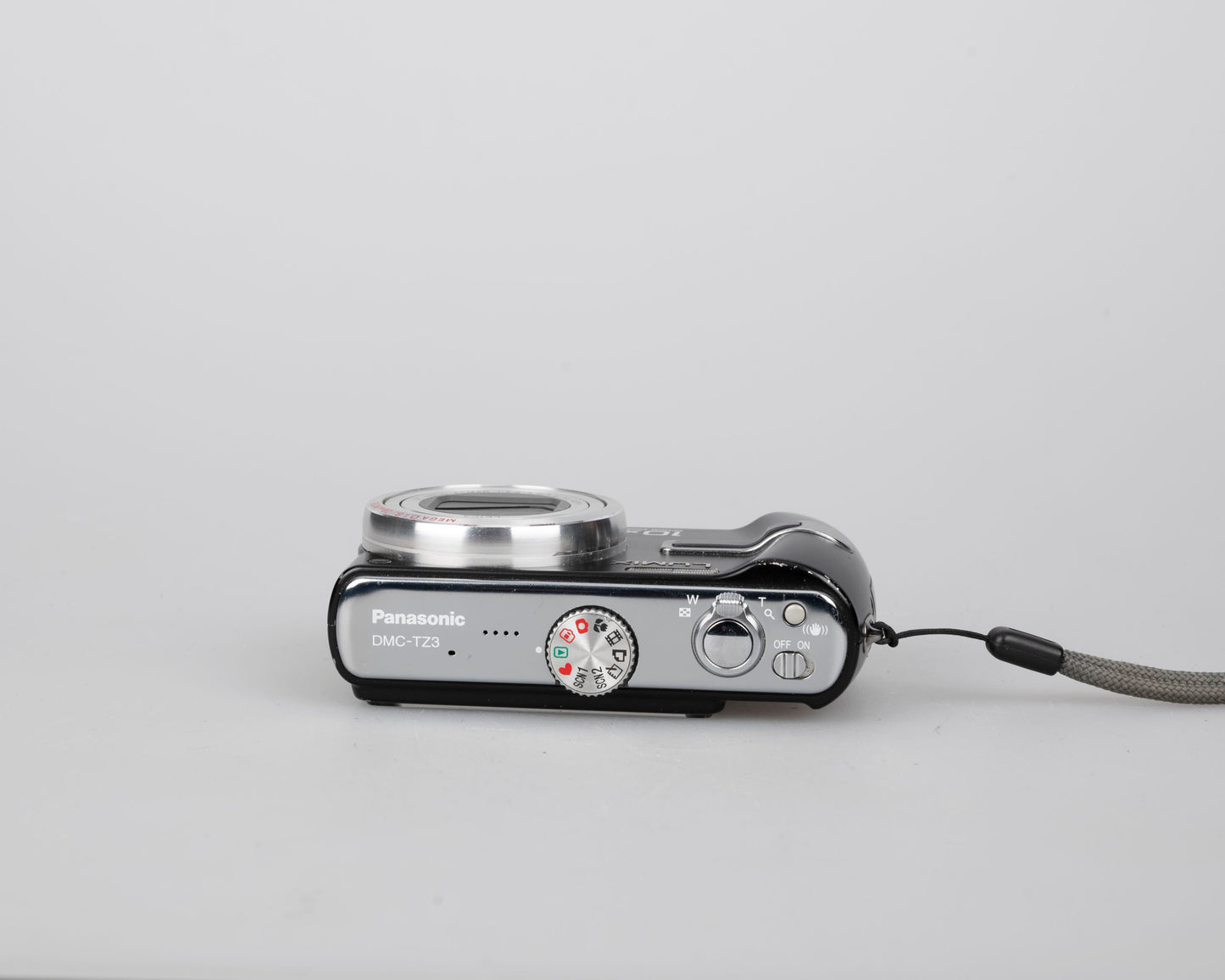 Panasonic Lumix DMC-TZ3 digicam feat/ 7.2 MP CCD sensor + Leica DC Vario-Elmarit lens w/ charger + 2x battery packs
