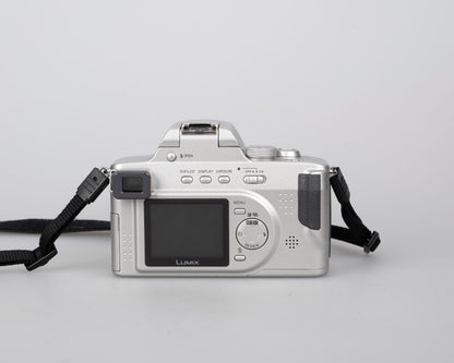 Panasonic Lumix DMC-FZ20 digicam feat/ 5 MP CCD sensor + Leica DC Vario-Elmarit 1:2.8/6-72 ASPH lens w/ charger + battery + 2GB SD card