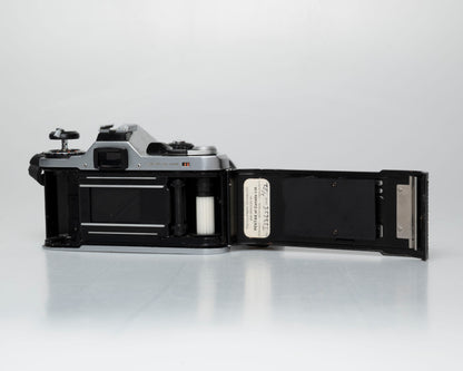 Pentax ME 35mm reflex avec objectif SMC Pentax M 50mm f2 (série 3704402)