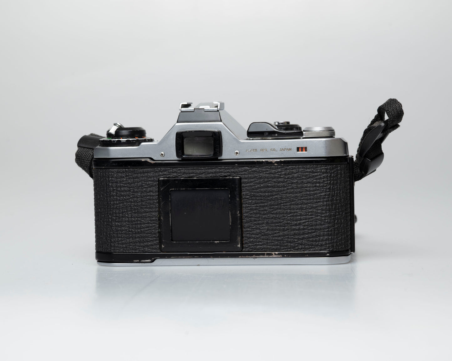 Pentax ME 35mm reflex avec objectif SMC Pentax M 50mm f2 (série 3704402)