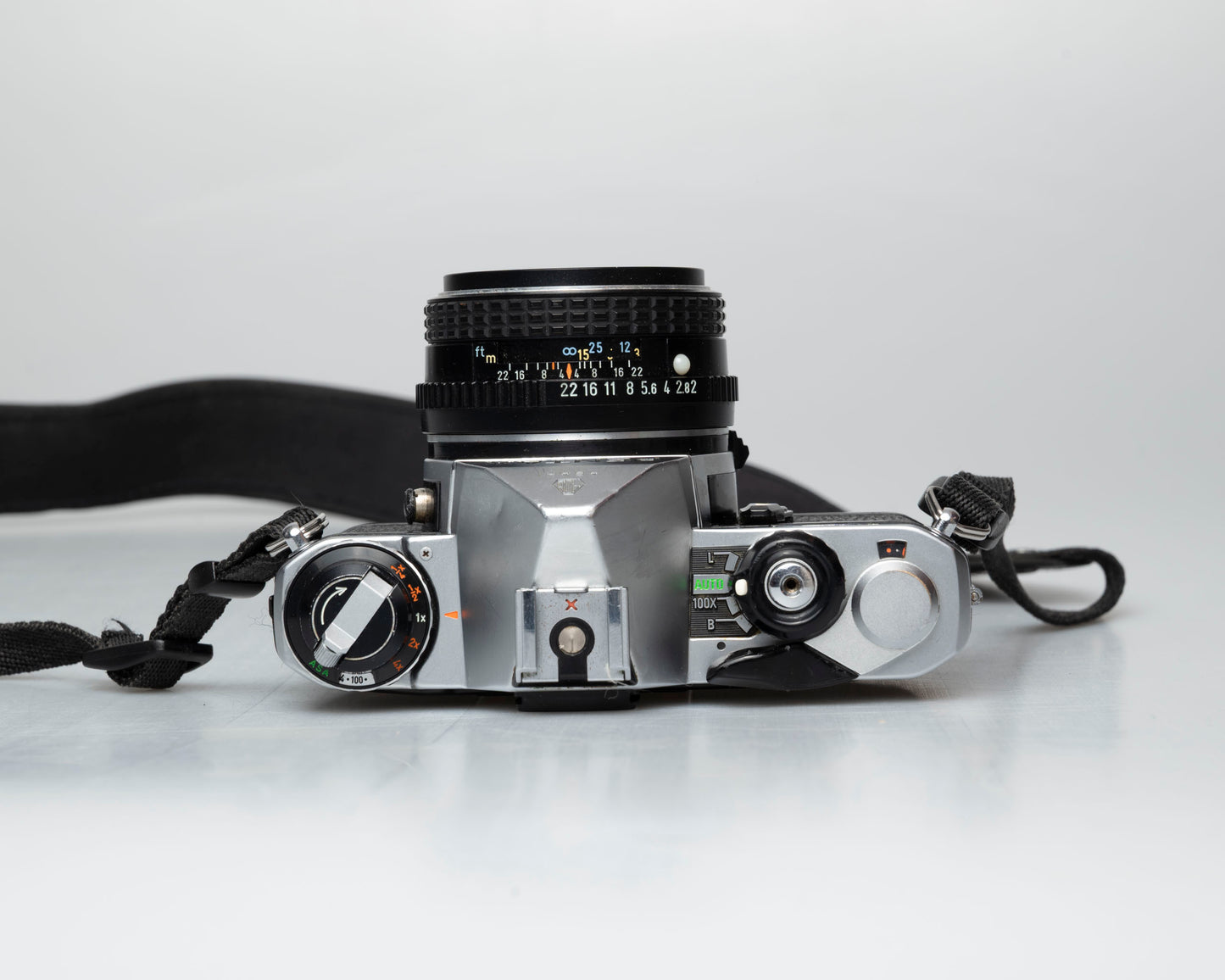 Pentax ME 35mm reflex avec objectif SMC Pentax M 50mm f2 (série 3704402)