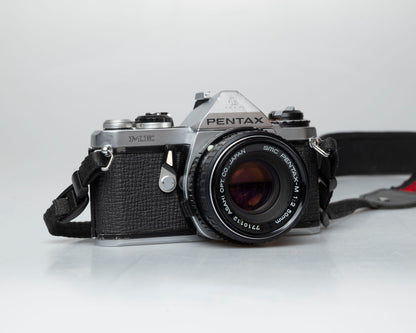 Pentax ME 35mm reflex avec objectif SMC Pentax M 50mm f2 (série 3704402)