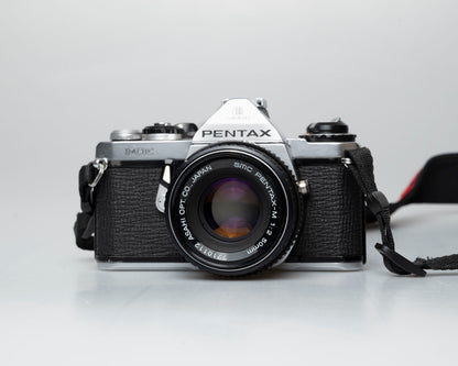 Pentax ME 35mm reflex avec objectif SMC Pentax M 50mm f2 (série 3704402)