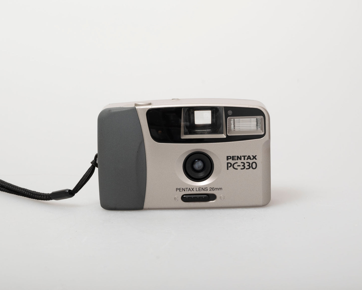 Appareil photo Pentax PC-330 35 mm avec étui (série 5421634)