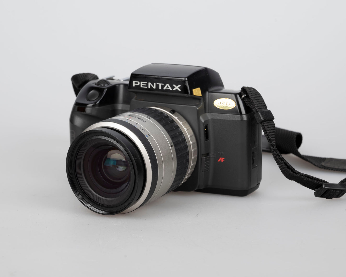 Pentax SF10 35mm SLR w/ SMC Pentax-FA 28-80mm zoom lens (serial 4195760)