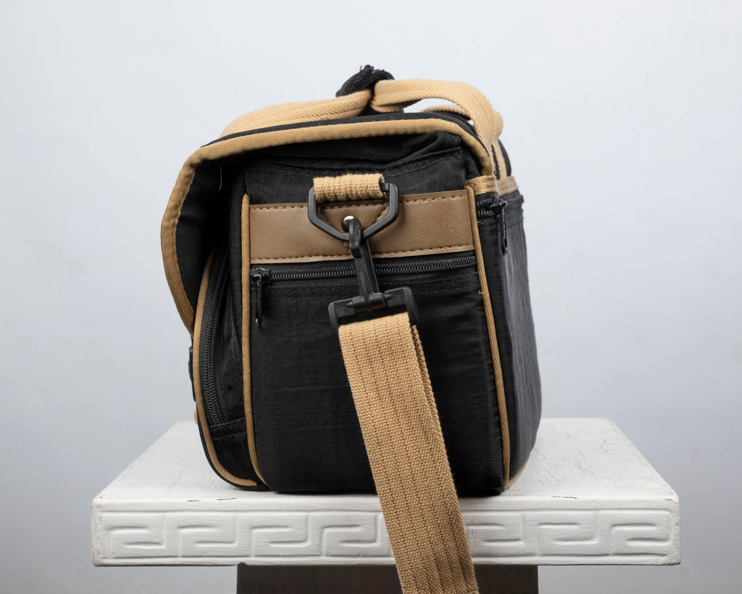 Sac photo Pentax noir et beige de taille moyenne