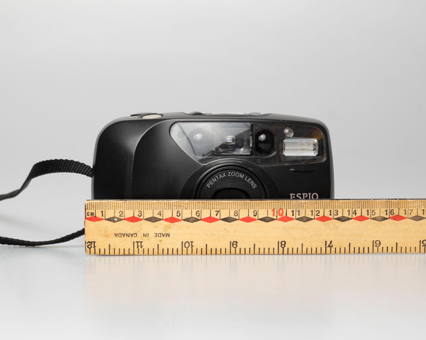 Pentax Espio 738 35mm camera w/ case (serial 2615758)