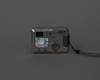 Pentax Optio 30 Appareil photo numérique à capteur CCD 3,2 MP avec carte SD de 1 Go