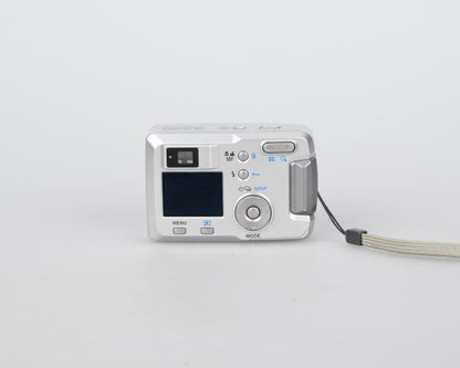 Pentax Optio 30 Appareil photo numérique à capteur CCD 3,2 MP avec carte SD de 1 Go