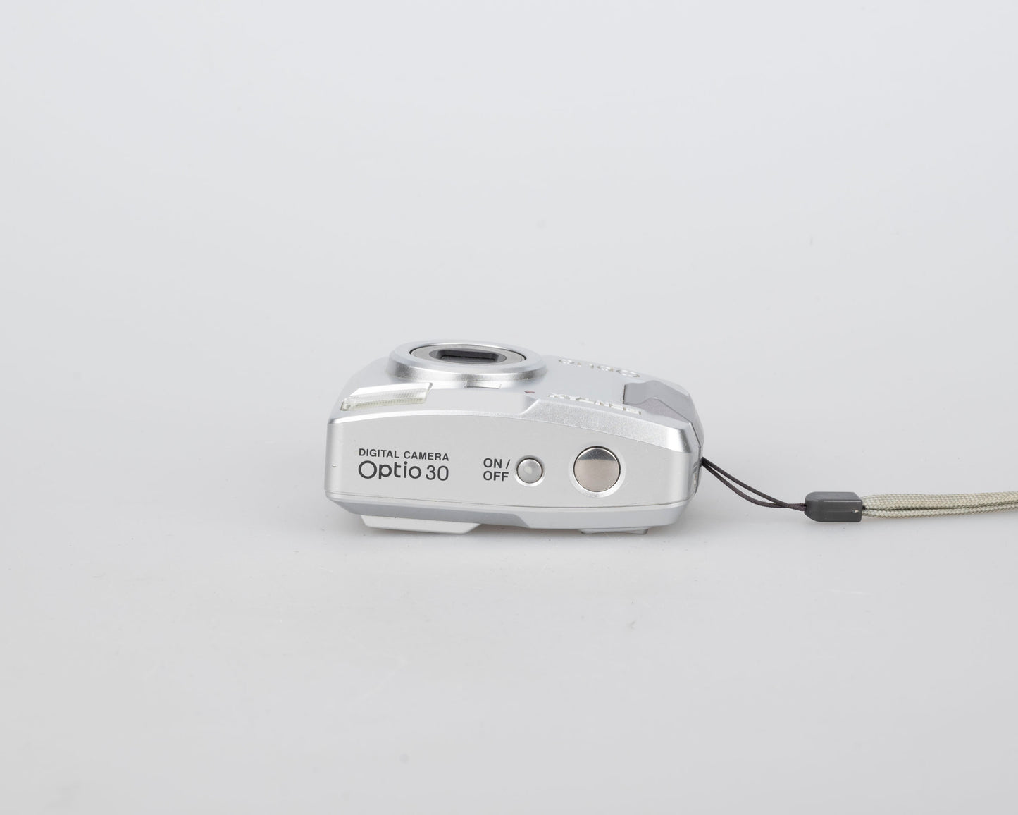 Pentax Optio 30 Appareil photo numérique à capteur CCD 3,2 MP avec carte SD de 1 Go