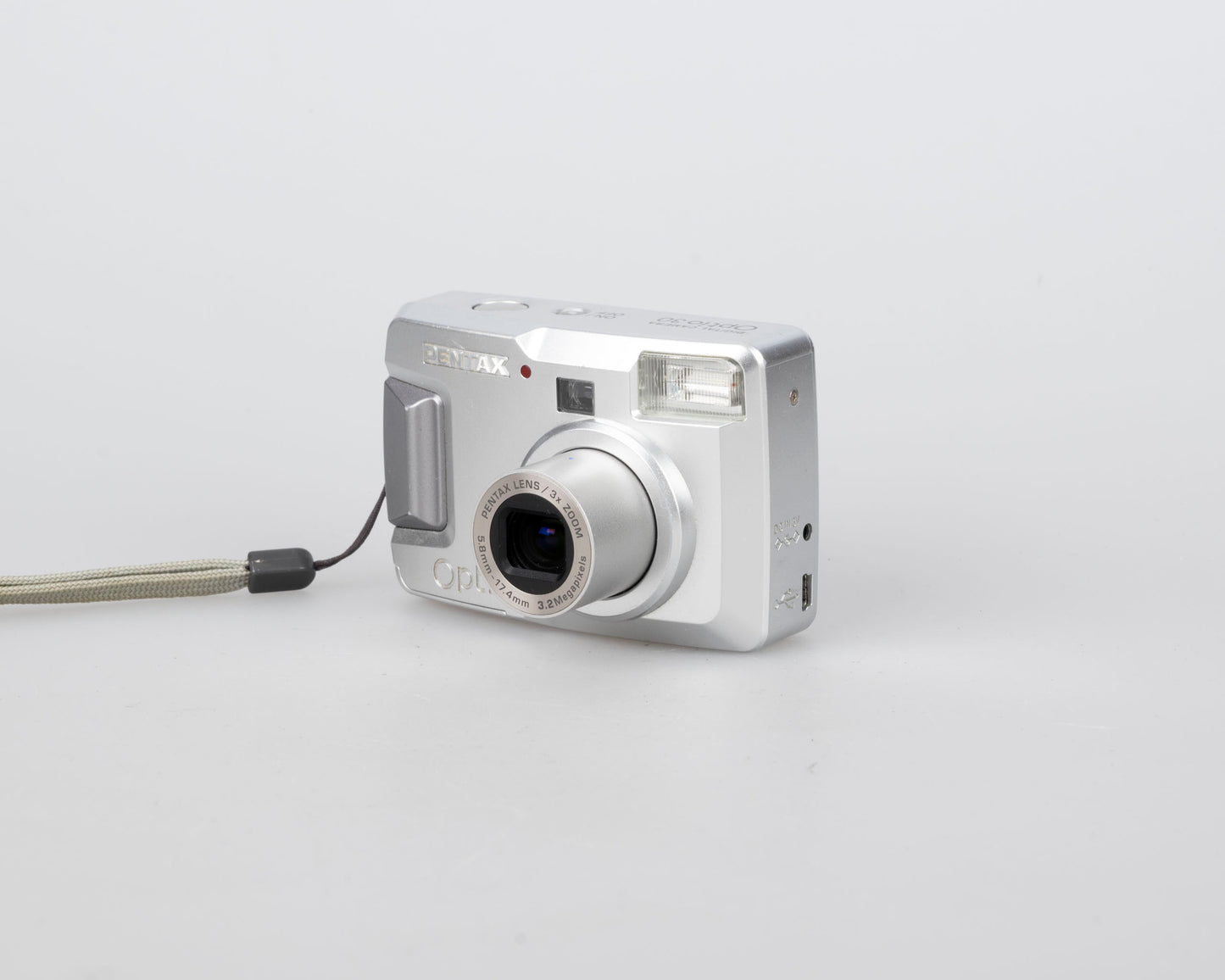 Pentax Optio 30 Appareil photo numérique à capteur CCD 3,2 MP avec carte SD de 1 Go