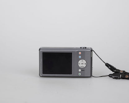 Pentax Optio VS20 16 MP CCD sensor digicam w/ battery + charger (uses SD memory card)