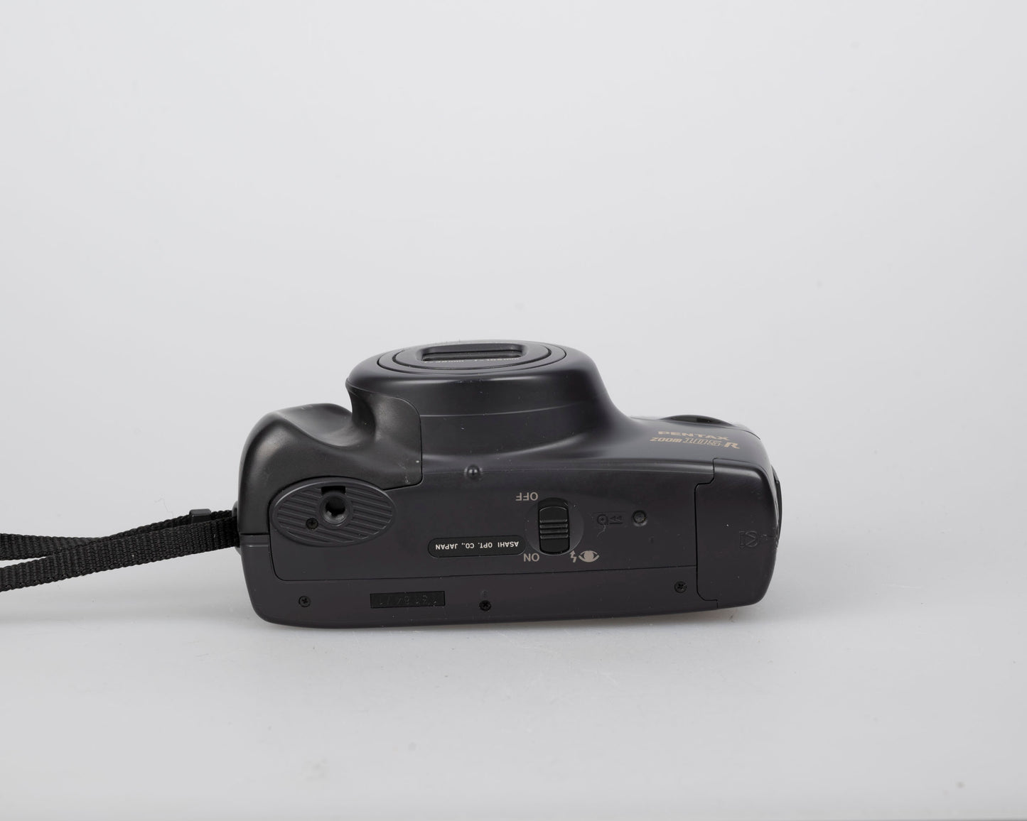 Appareil photo Pentax Zoom 105-R 35mm avec étui (numéro de série 1318471)