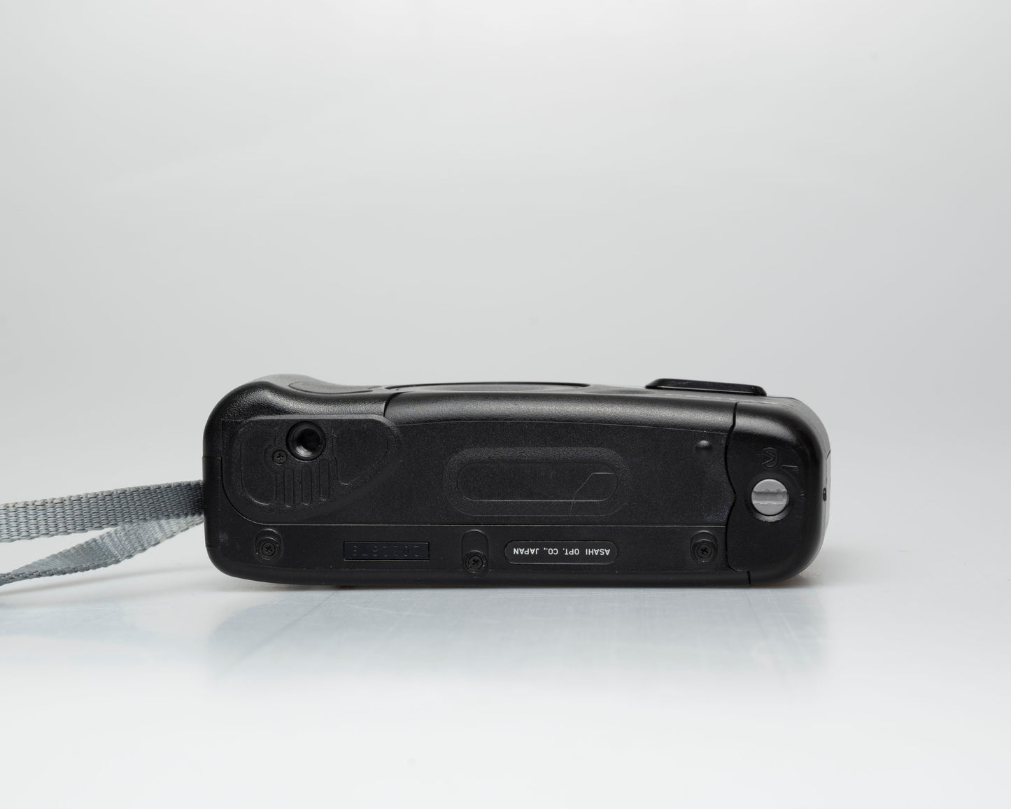 Pentax Zoom60-X 35mm camera (serial 2022679)