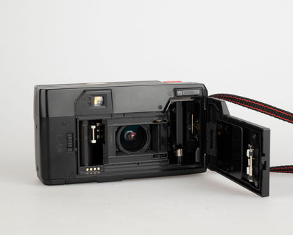 Pentax Zoom-70 (IQZoom) 35mm camera w/case (serial 5683511)