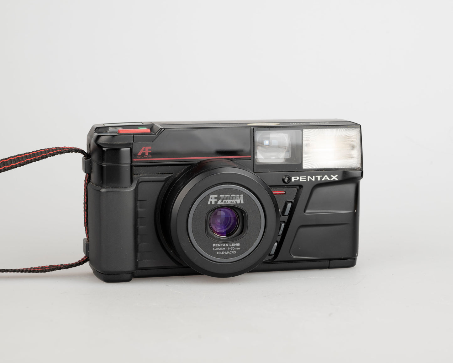 Pentax Zoom-70 (IQZoom) 35mm camera w/case (serial 5683511)