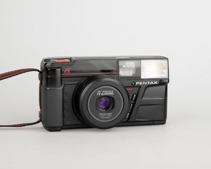 Pentax Zoom-70 (IQZoom) 35mm camera w/case (serial 5683511)