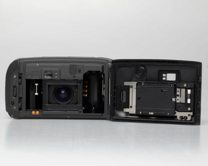 Pentax Zoom90-WR 35mm camera (serial 5597959)