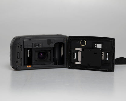 Pentax Zoom90-WR 35mm camera (serial 4957638)