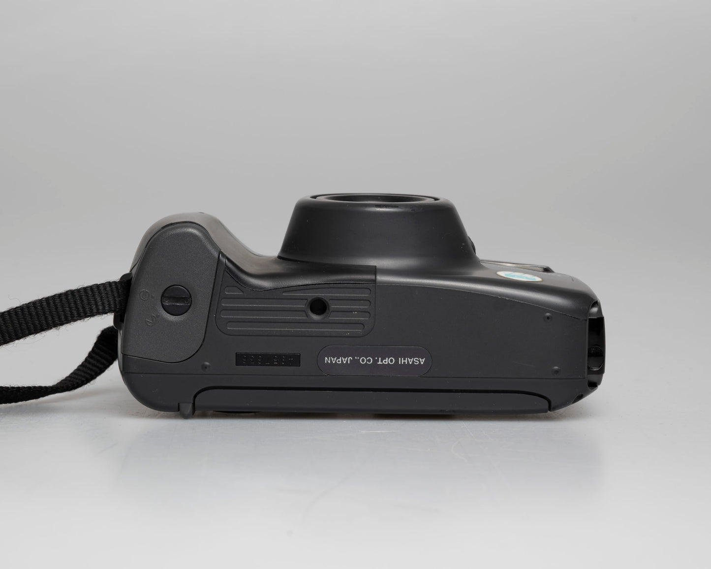 Pentax Zoom90-WR 35mm camera (serial 4957638)