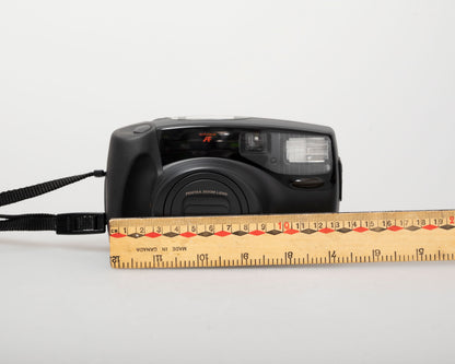 Pentax Zoom 105-R 35mm camera w/case (serial 5245413)
