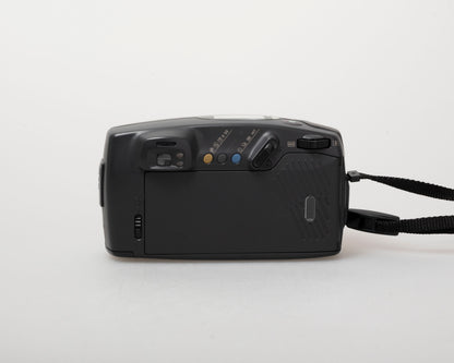 Pentax Zoom 105-R 35mm camera w/case (serial 5245413)
