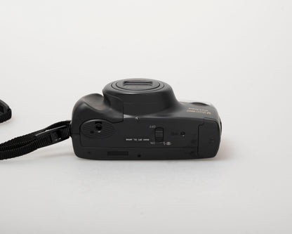Pentax Zoom 105-R 35mm camera w/case (serial 5245413)