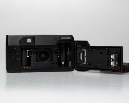 Pentax Zoom-70 (IQZoom) 35mm camera w/case (serial 5379330)