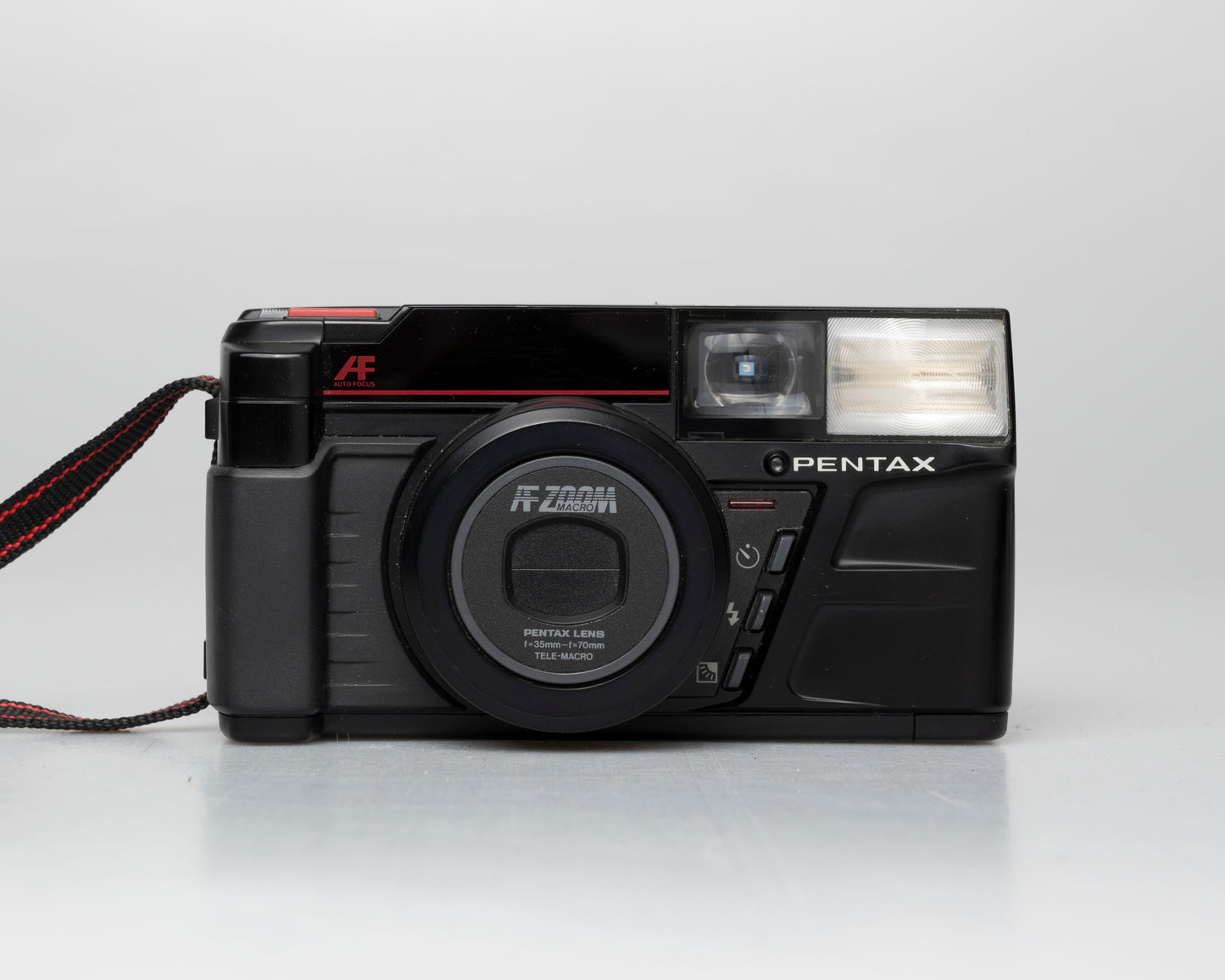 Pentax Zoom-70 (IQZoom) 35mm camera w/case (serial 5379330)