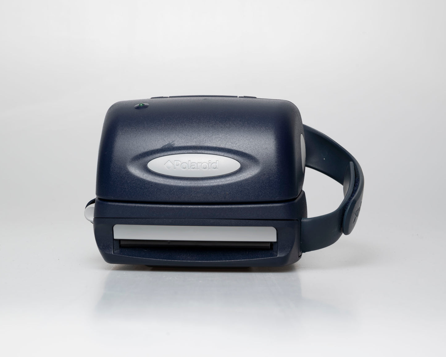 Appareil photo instantané Polaroid 600 (numéro de série KDQ3J93ECARA)