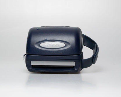 Appareil photo instantané Polaroid 600 (numéro de série KDQ3J93ECARA)