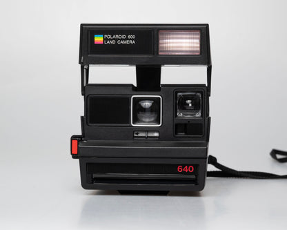 Polaroid 640 instant film camera (serial F1Z93529NB)