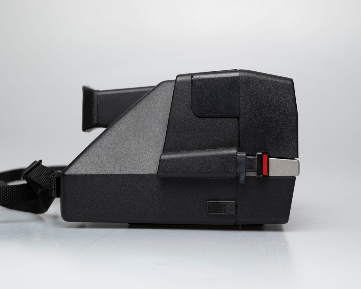 Polaroid Sun 600 LMS instant film camera (serial K4U58220NC) Made-in-USA version