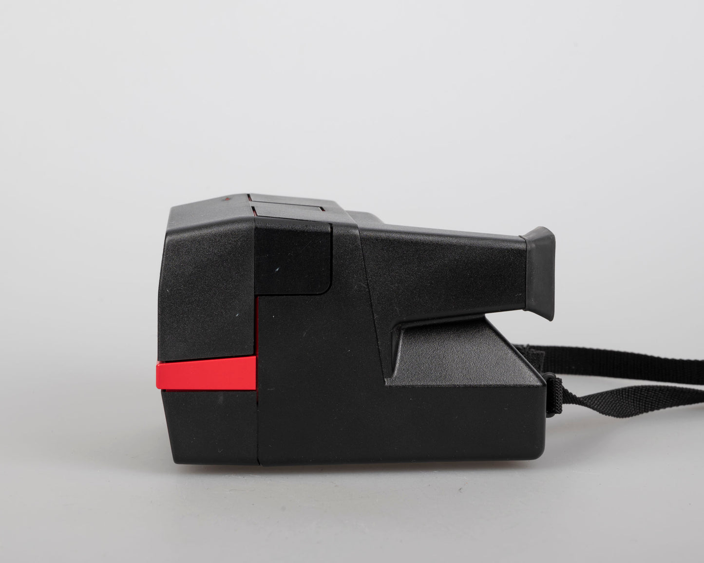 Red Polaroid 600 Supercolors/Cool Cam instant camera w/ matching backpack tote (serial VD7061B)