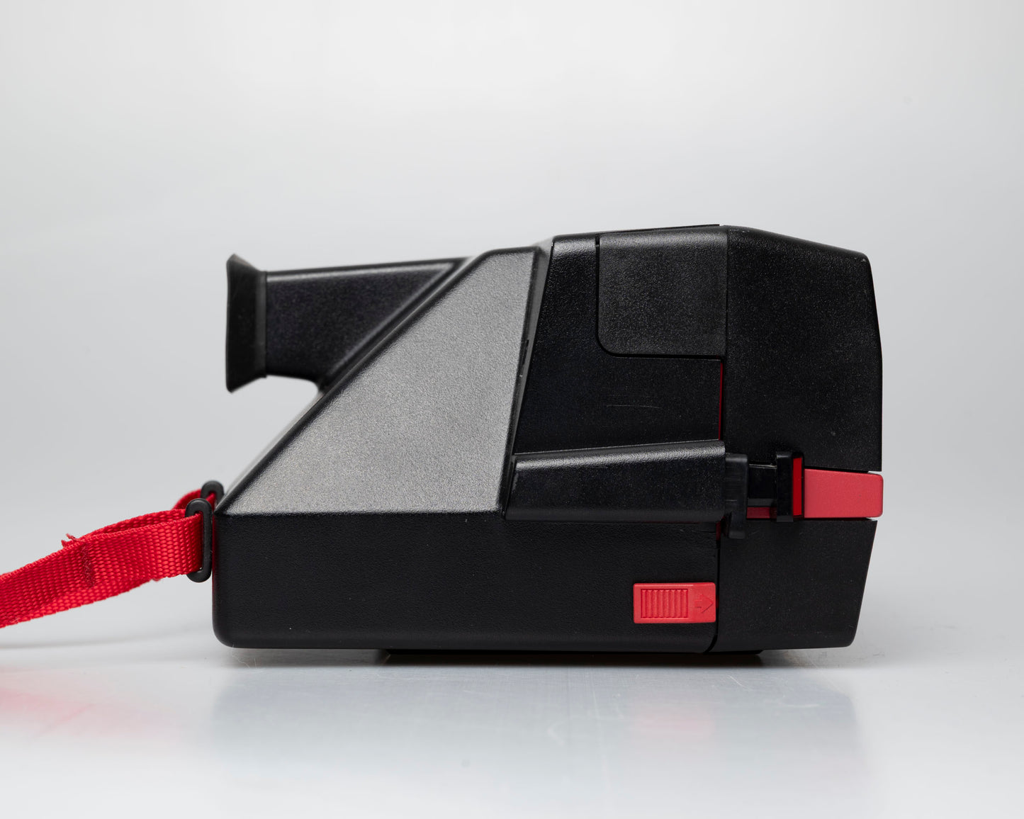 Red Polaroid 600 Cool Cam instant camera (serial B1W00700VH)