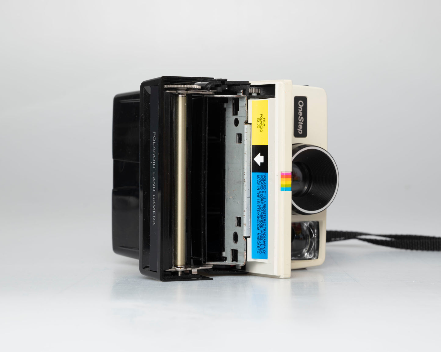 Polaroid One Step (original) utilise un film instantané SX-70 (série CVC914DA)