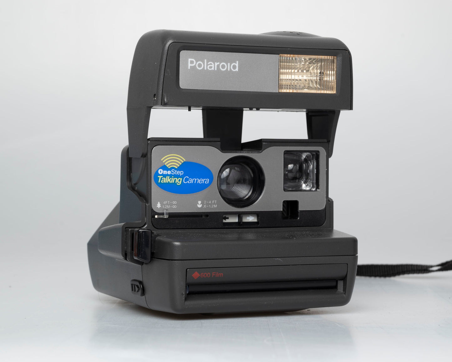 Appareil photo instantané Polaroid One Step Talking 600 (série H5K04JMCVDDB)