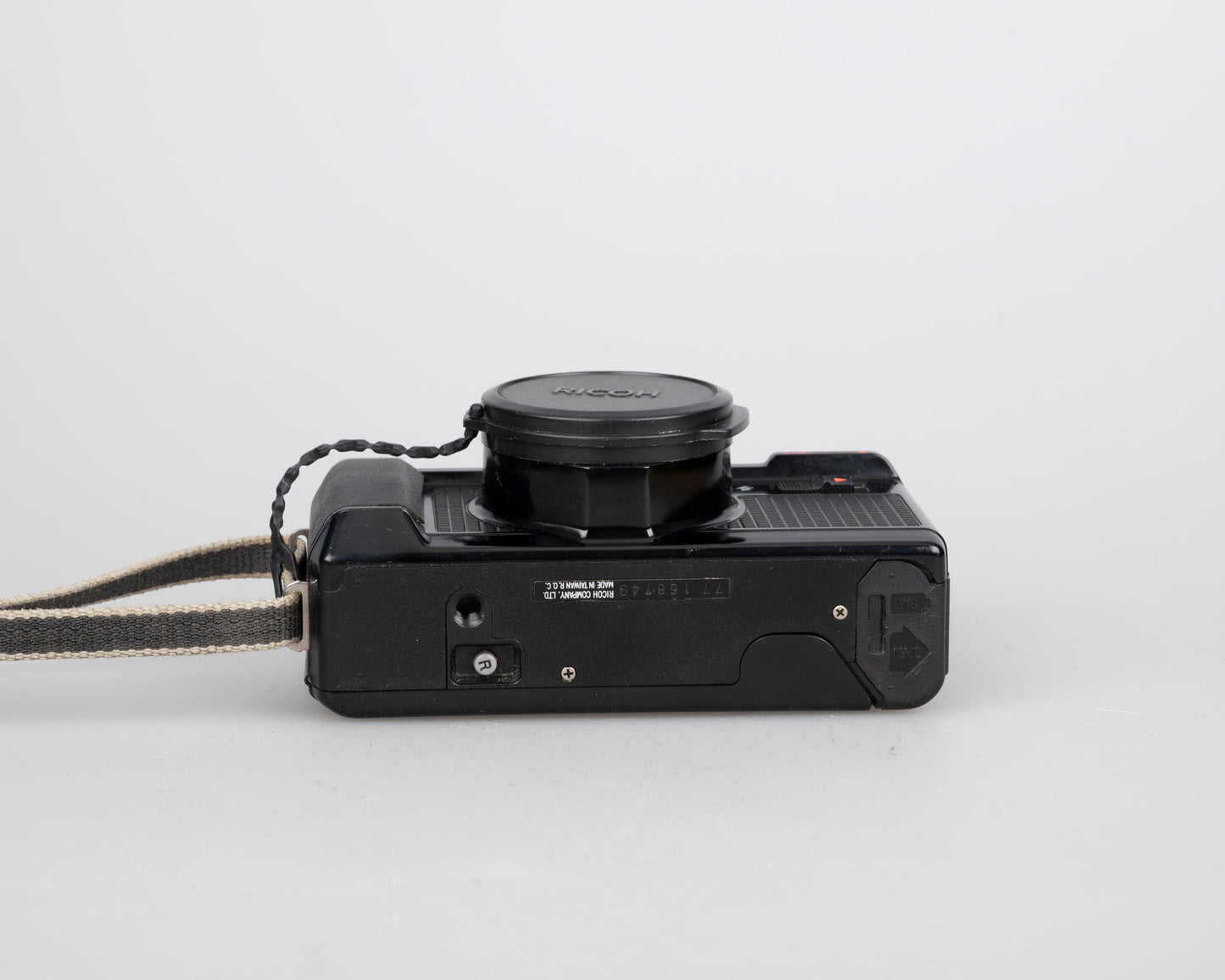 Ricoh AF-5 35mm camera w/ case (serial 77168749) | film🎞tested